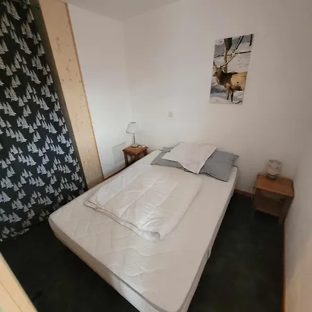6 Personnes 1800 Au Pied Des Pistes Le Val'titude